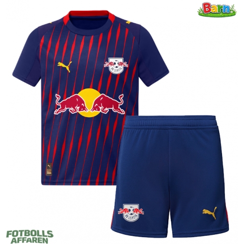 RB Leipzig Bortaställ Barn 2025-26 Kortärmad (+ Korta byxor)